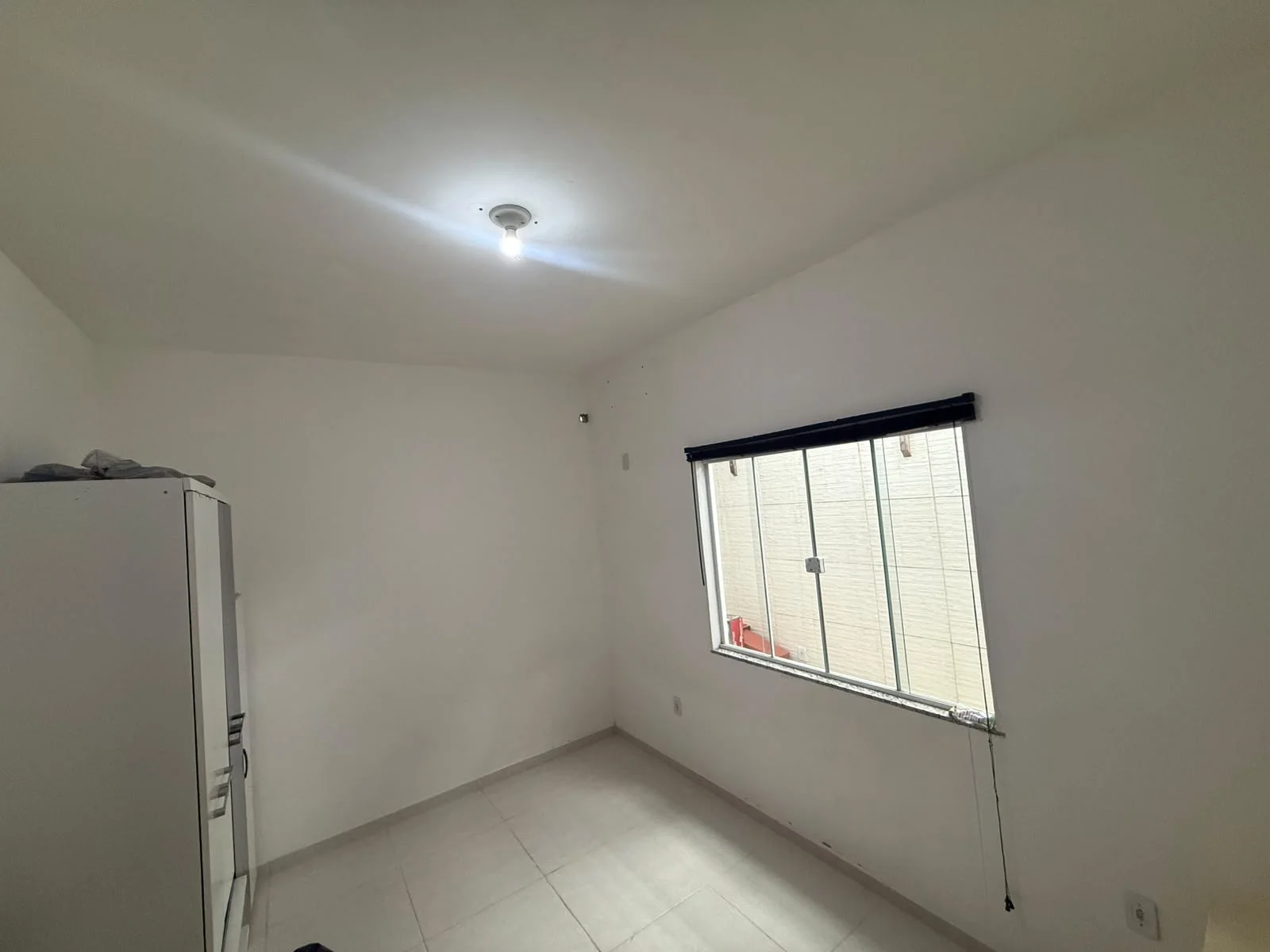 CASA Á VENDA EM CONDOMÍNIO POR R$ 300.000