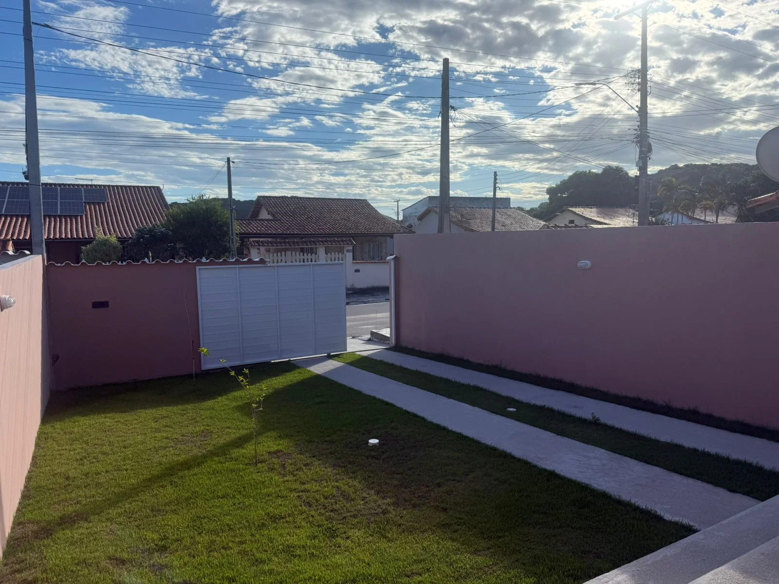 EXCELENTE CASA À VENDA NO CANELLAS CITY - R$ 380.000