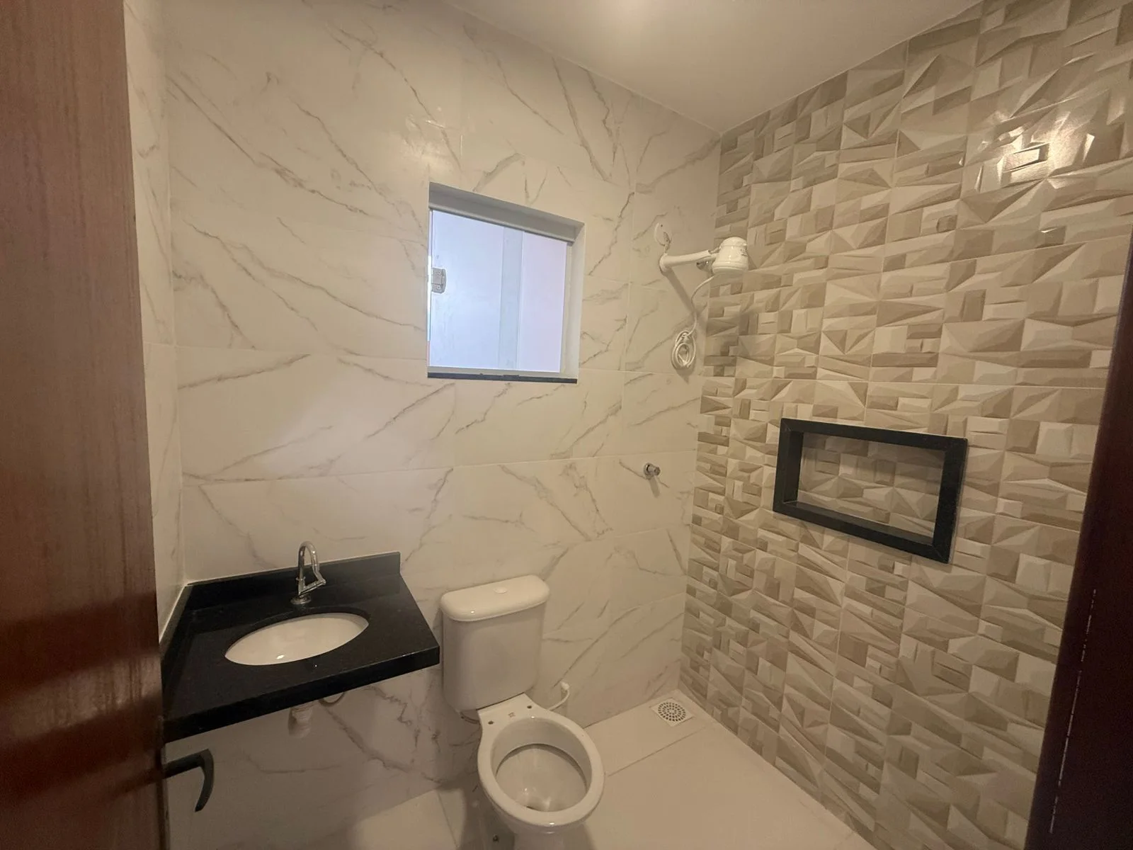EXCELENTE CASA À VENDA NO CANELLAS CITY - R$ 380.000