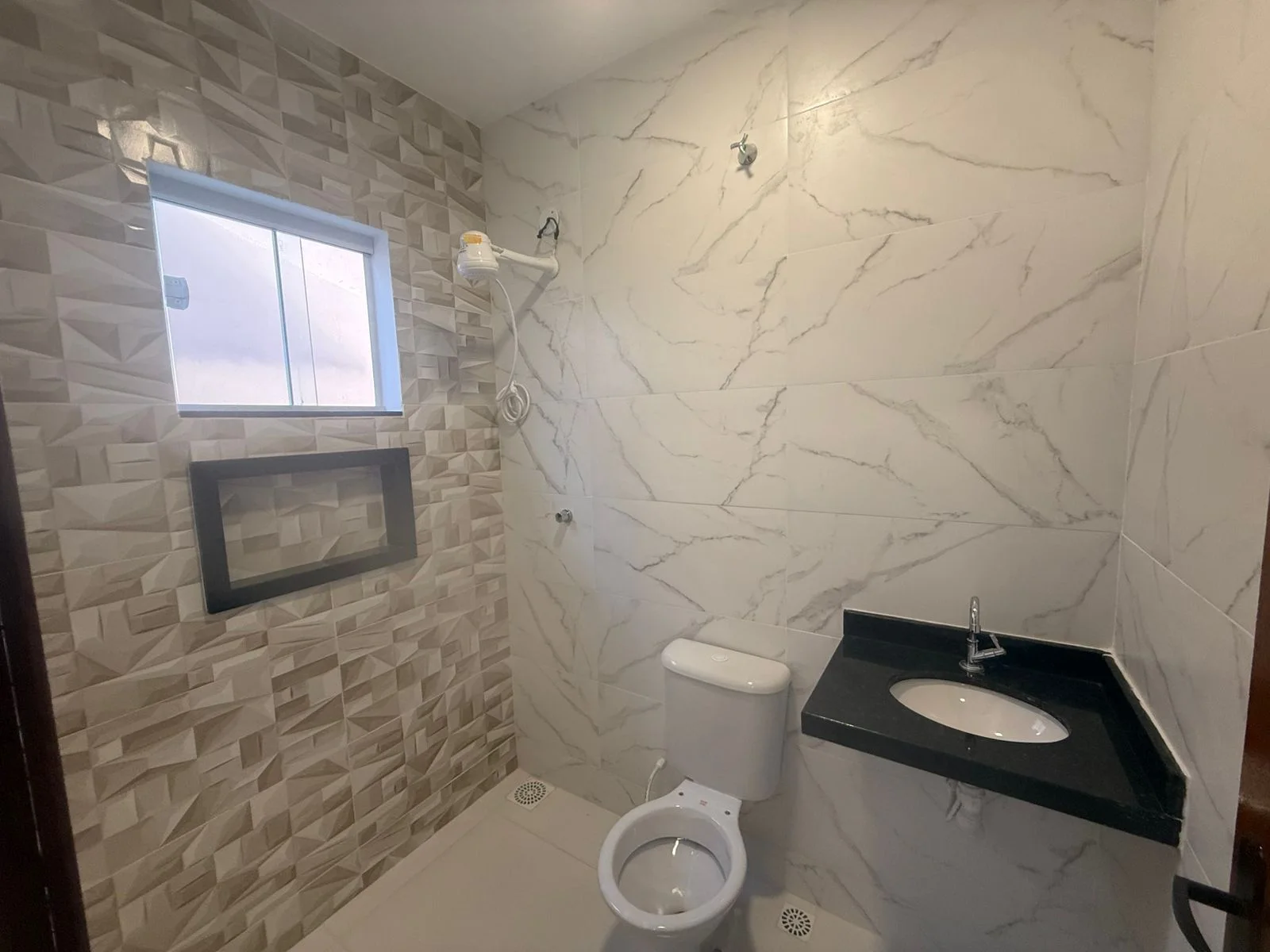 EXCELENTE CASA À VENDA NO CANELLAS CITY - R$ 380.000