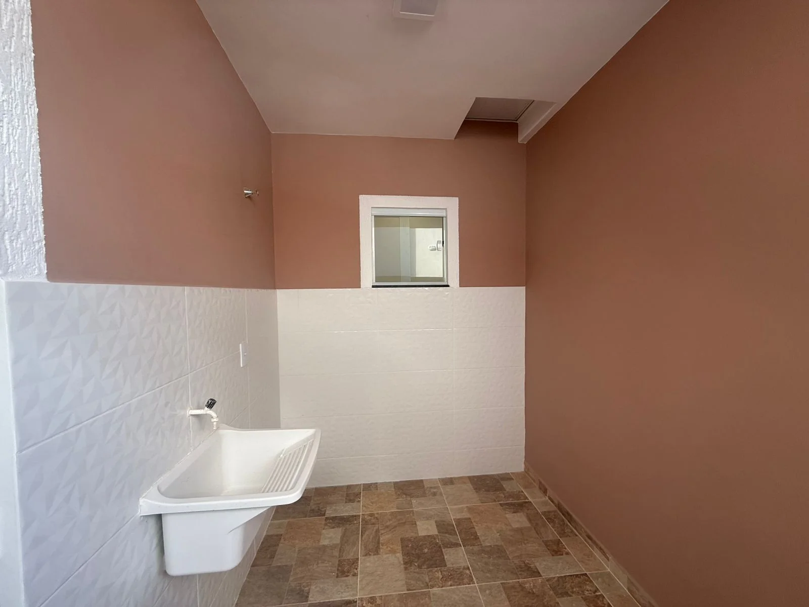 EXCELENTE CASA À VENDA NO CANELLAS CITY - R$ 380.000