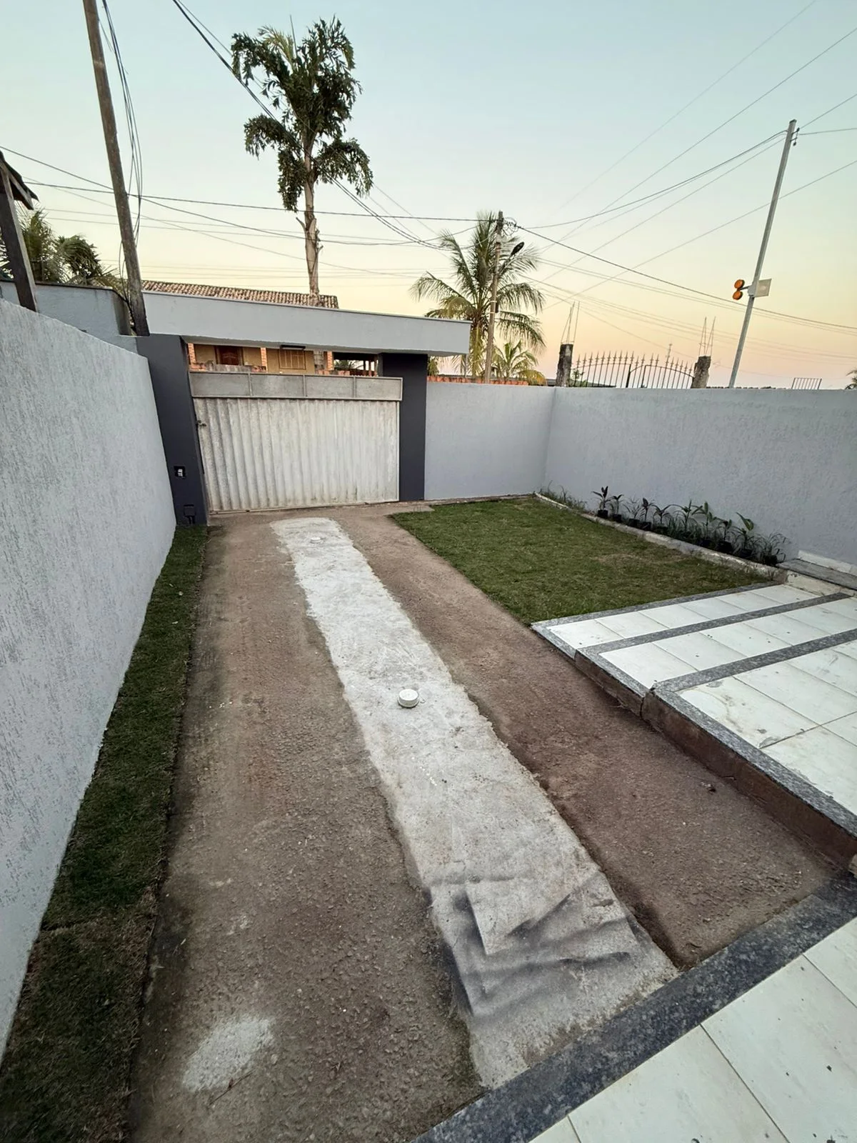CASA À VENDA POR R$ 300.000