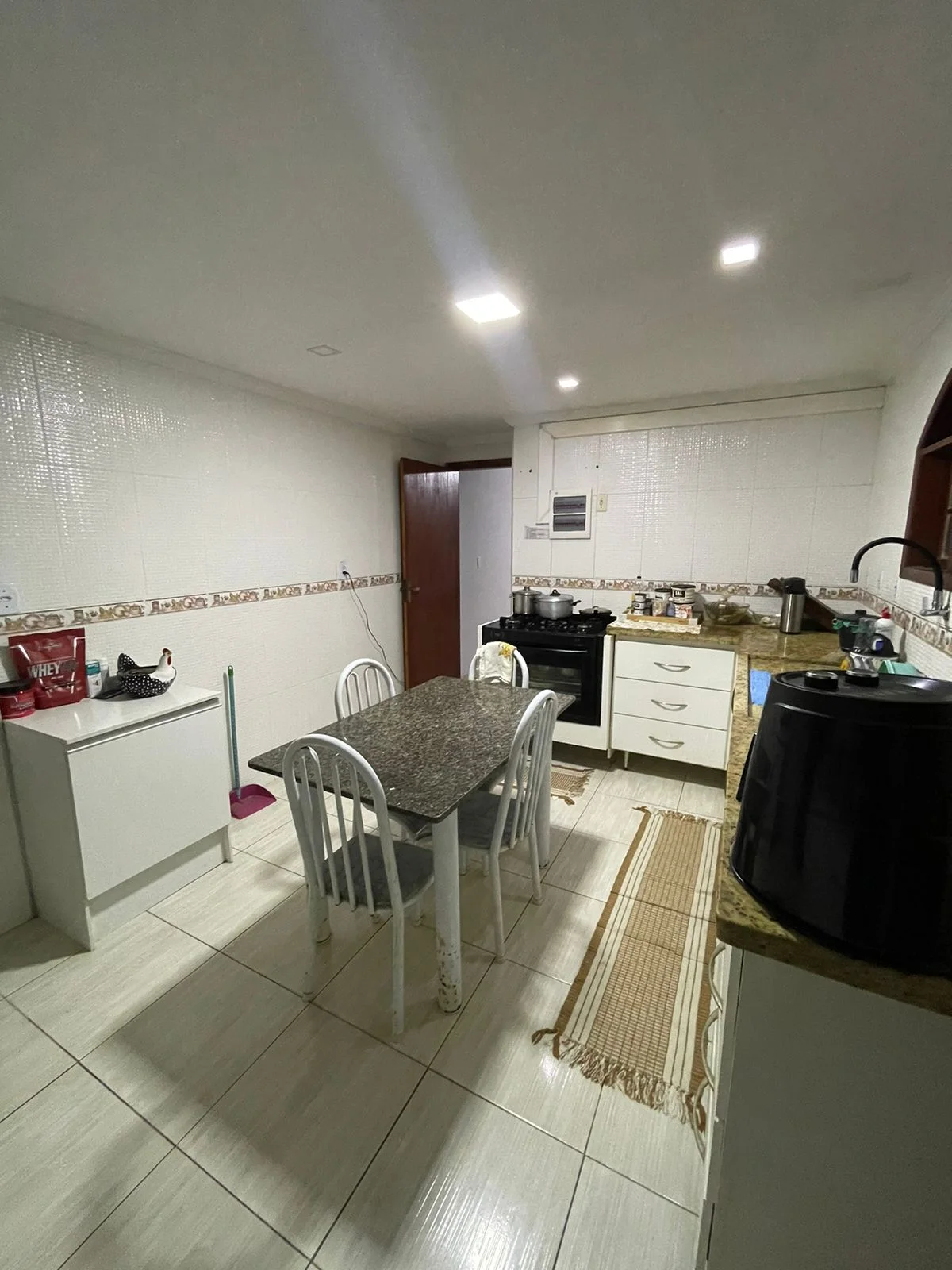 CASA À VENDA COM ÁREA GOURMET E GARAGEM - R$ 265.000