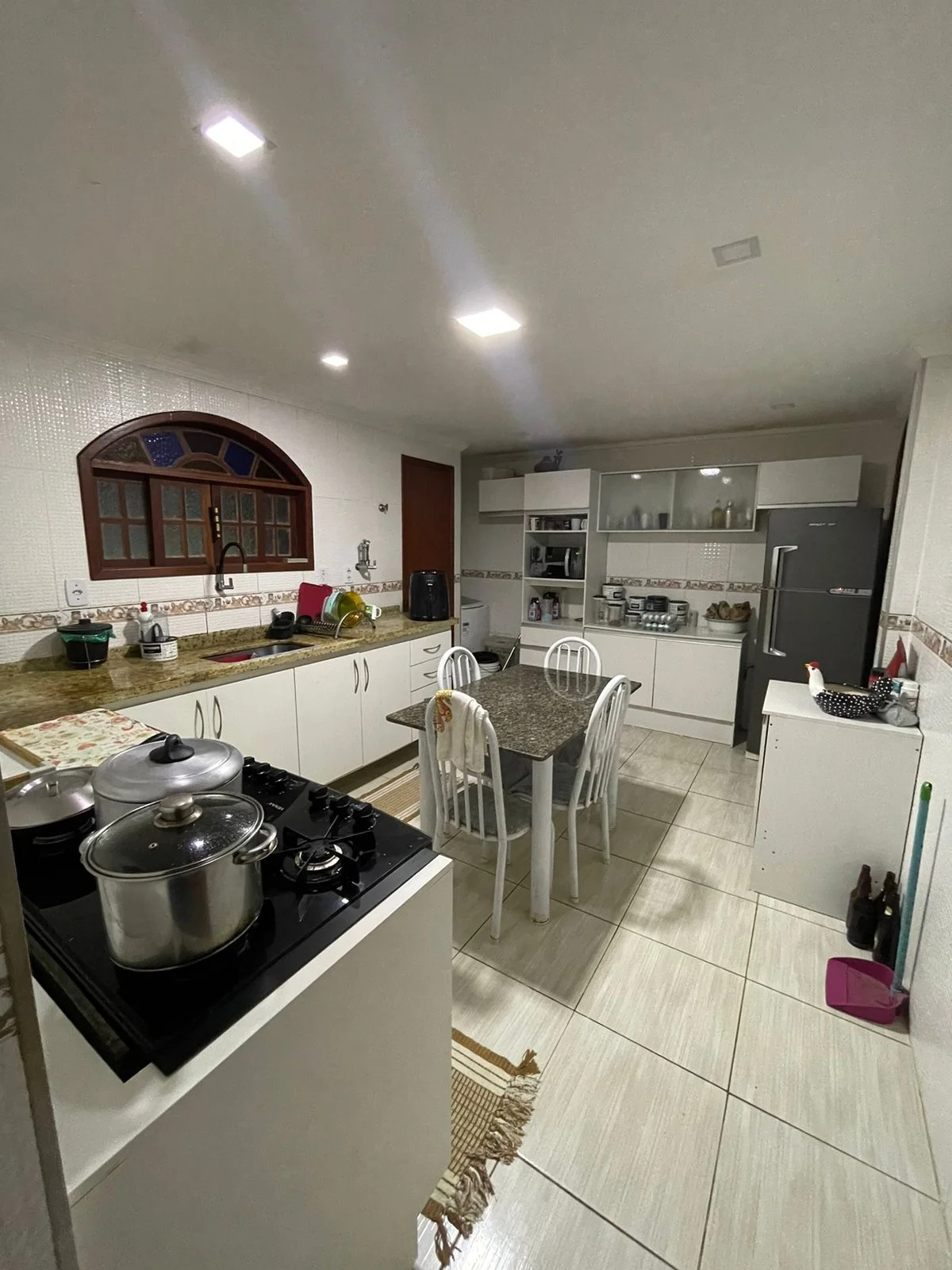 CASA À VENDA COM ÁREA GOURMET E GARAGEM - R$ 265.000