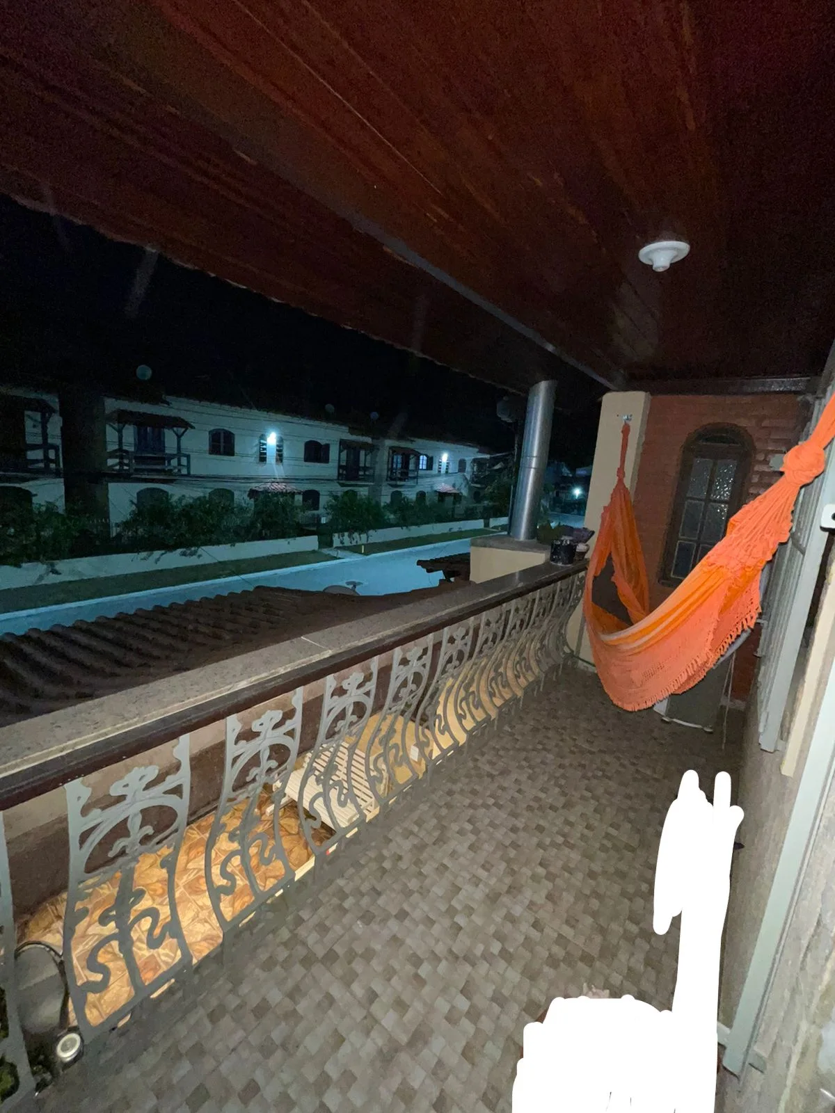 CASA À VENDA COM ÁREA GOURMET E GARAGEM - R$ 265.000