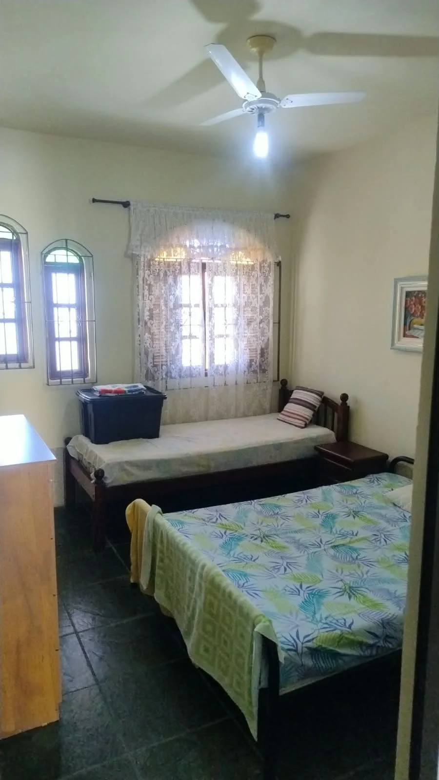 CASA LINEAR À VENDA EM SOPOTÓ, COM TERRENO AMPLO – R$ 400.000