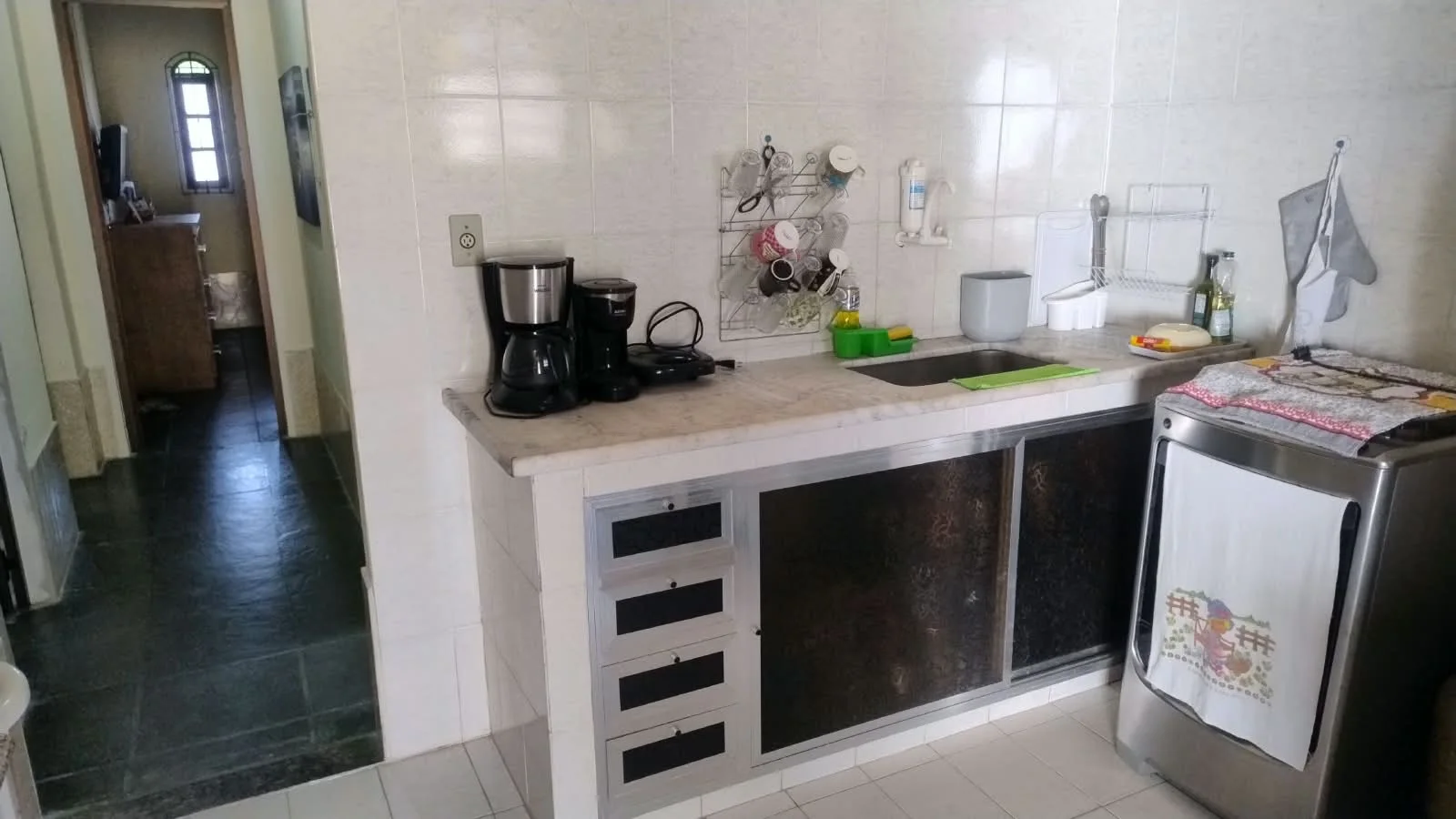 CASA LINEAR À VENDA EM SOPOTÓ, COM TERRENO AMPLO – R$ 400.000
