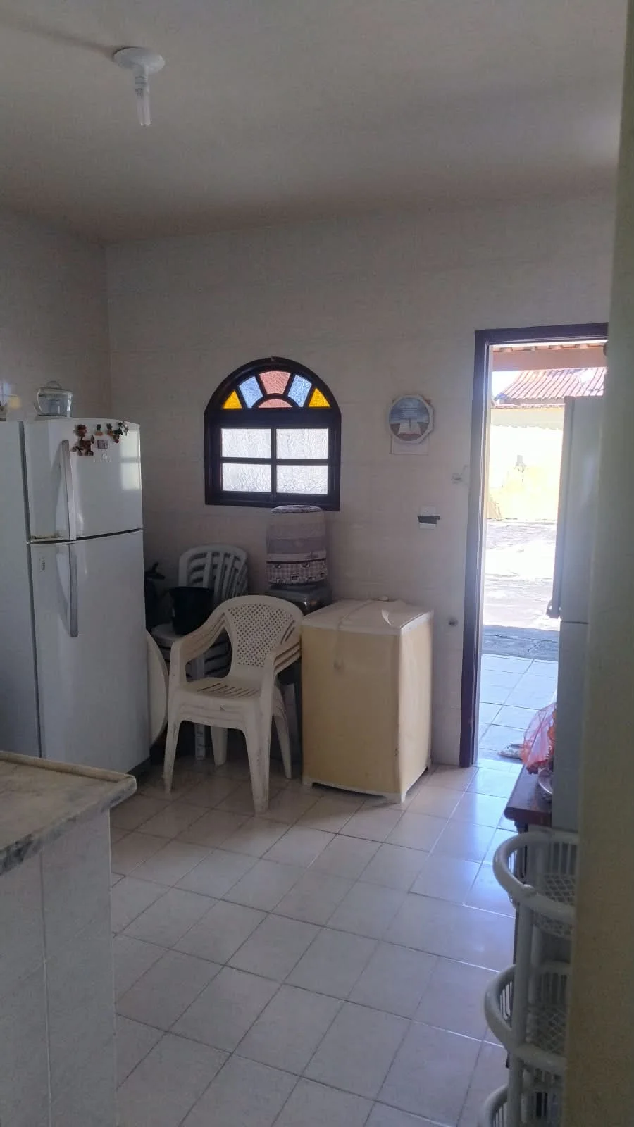 CASA LINEAR À VENDA EM SOPOTÓ, COM TERRENO AMPLO – R$ 400.000