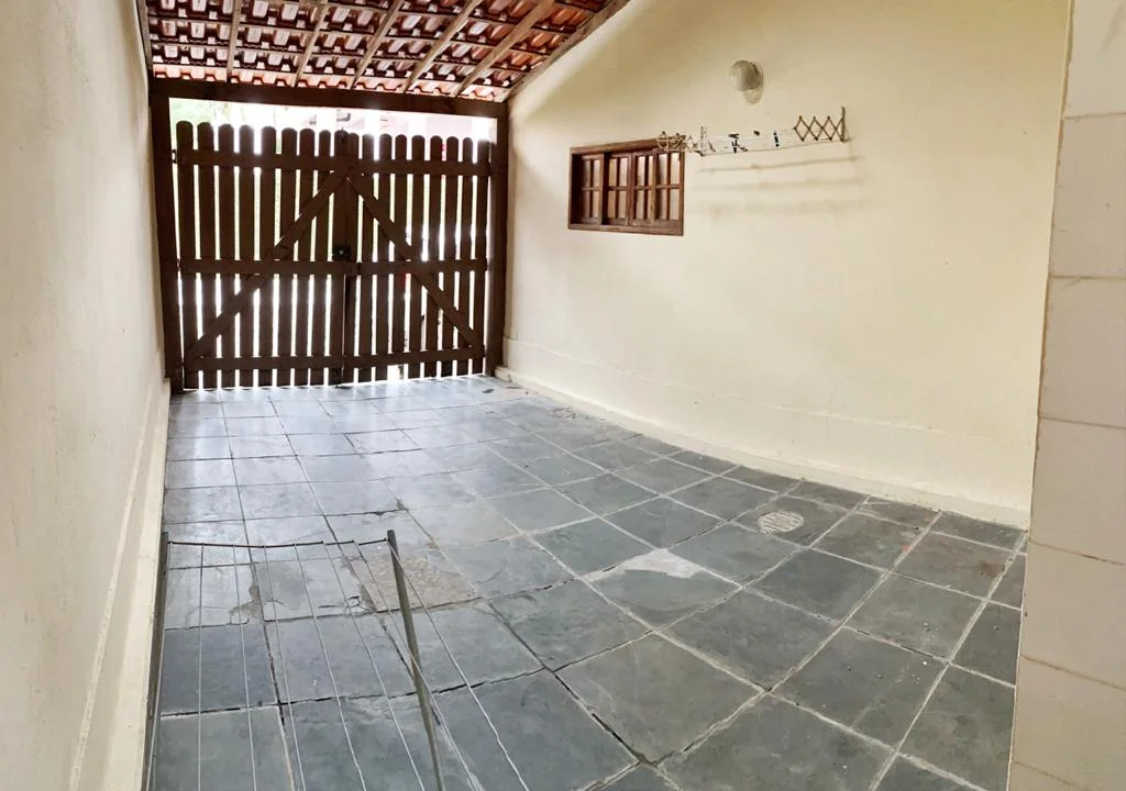 CASA À VENDA NO CONDOMÍNIO VILLAGIO DE IGUABA – R$ 350.000