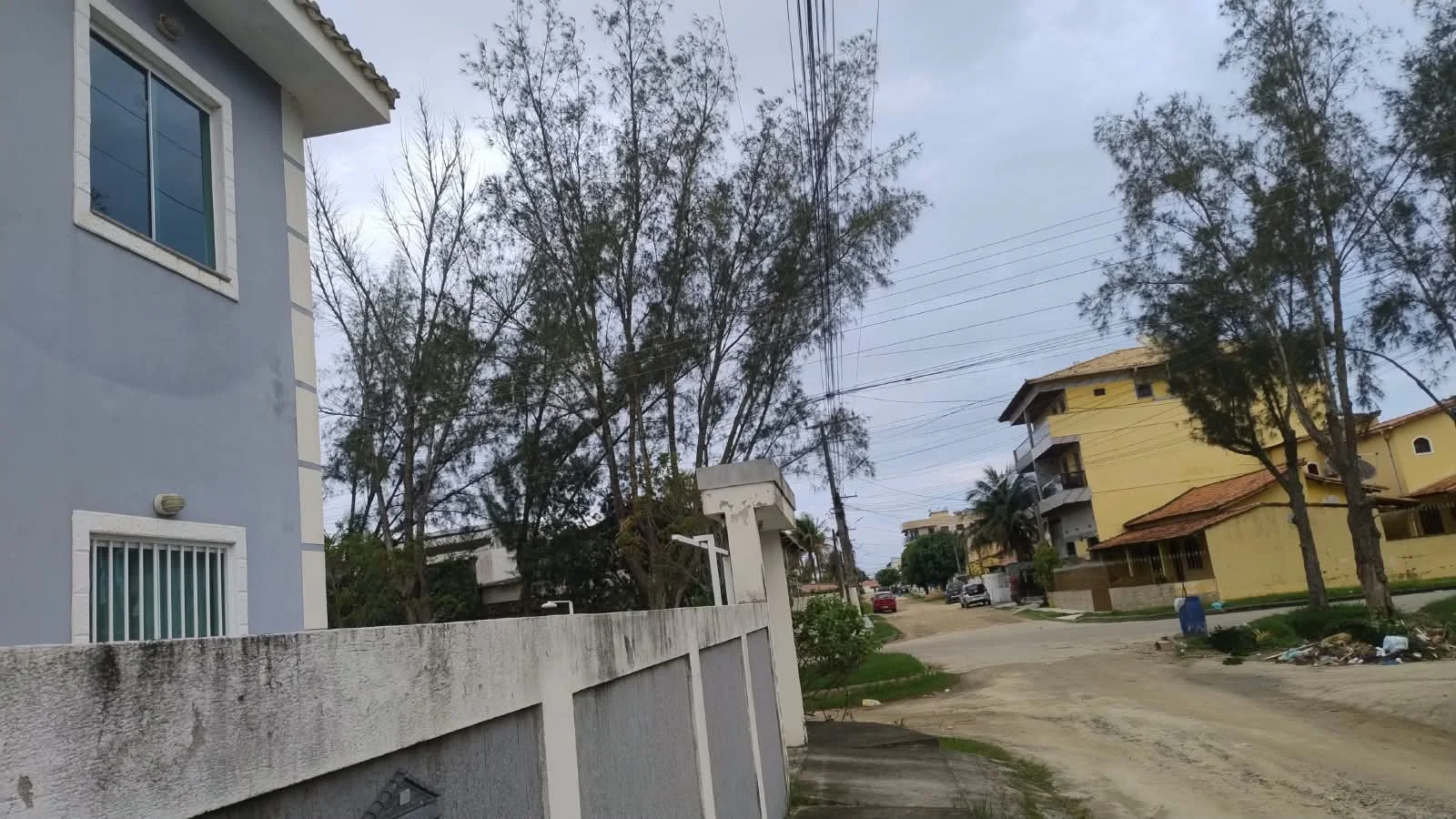 APARTAMENTO À VENDA A 300 METROS DA PRAIA DO POPEYE