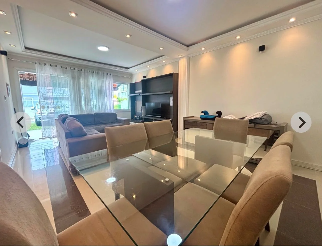 CASA À VENDA EM GURIRI – CABO FRIO | PORTEIRA FECHADA
