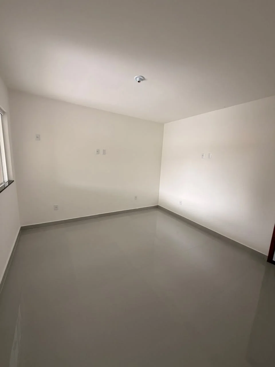 CASA À VENDA NO JARDIM SOLARES – R$ 395.000