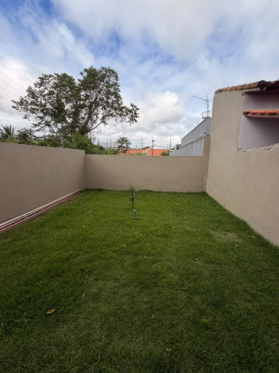 CASA À VENDA NO JARDIM SOLARES – R$ 395.000