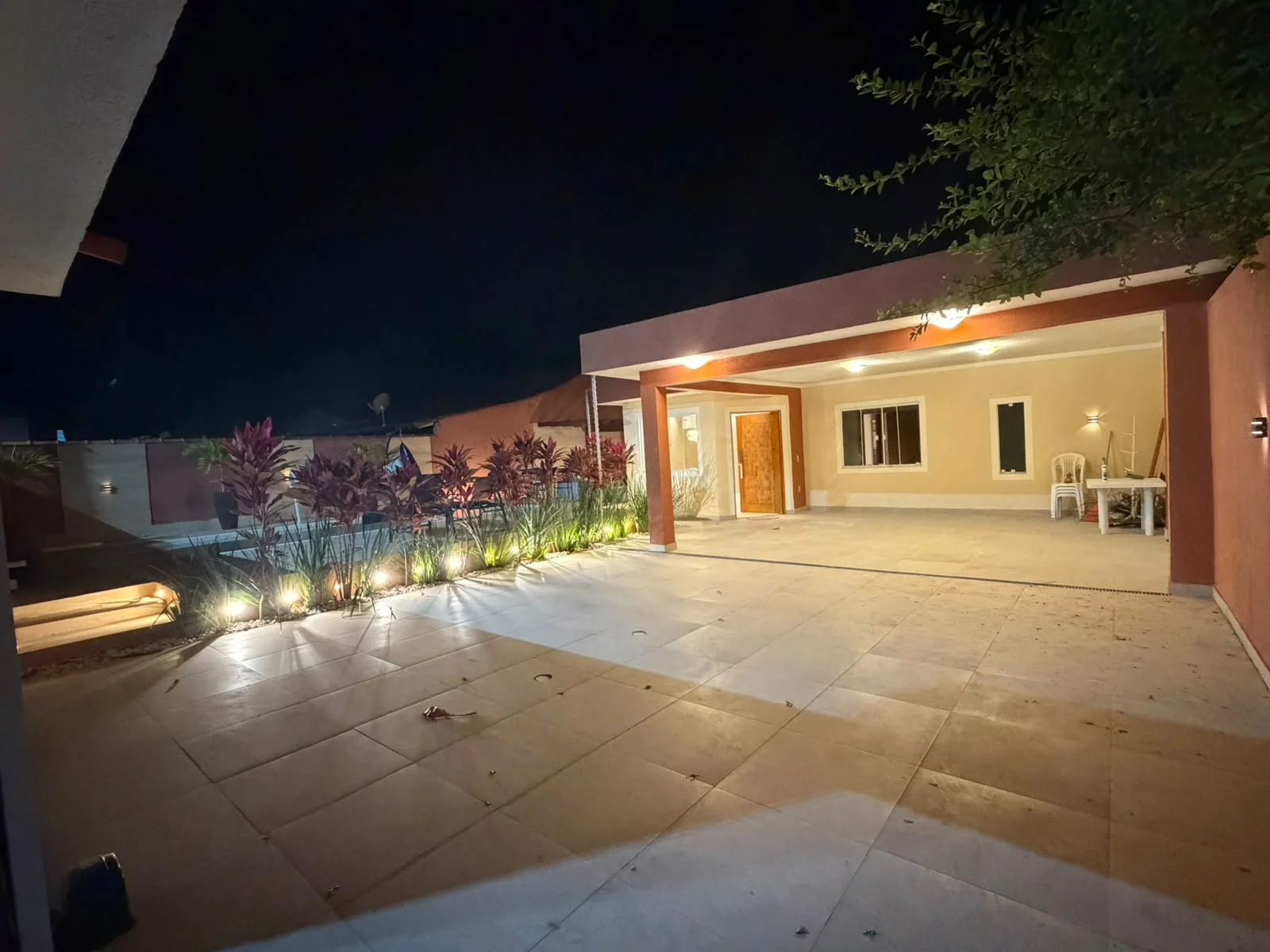 CASA À VENDA NO CENTRO DE IGUABA GRANDE – R$ 640.000,00