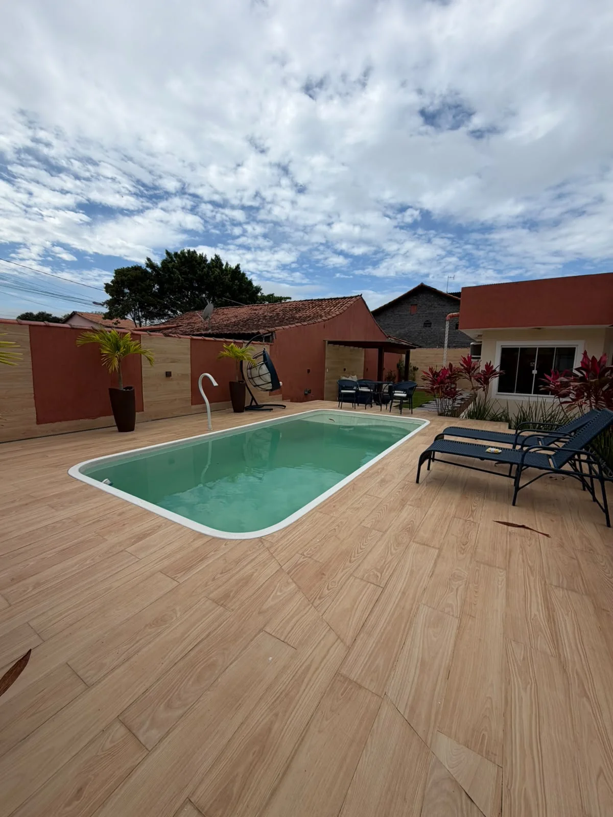 CASA À VENDA NO CENTRO DE IGUABA GRANDE – R$ 640.000,00