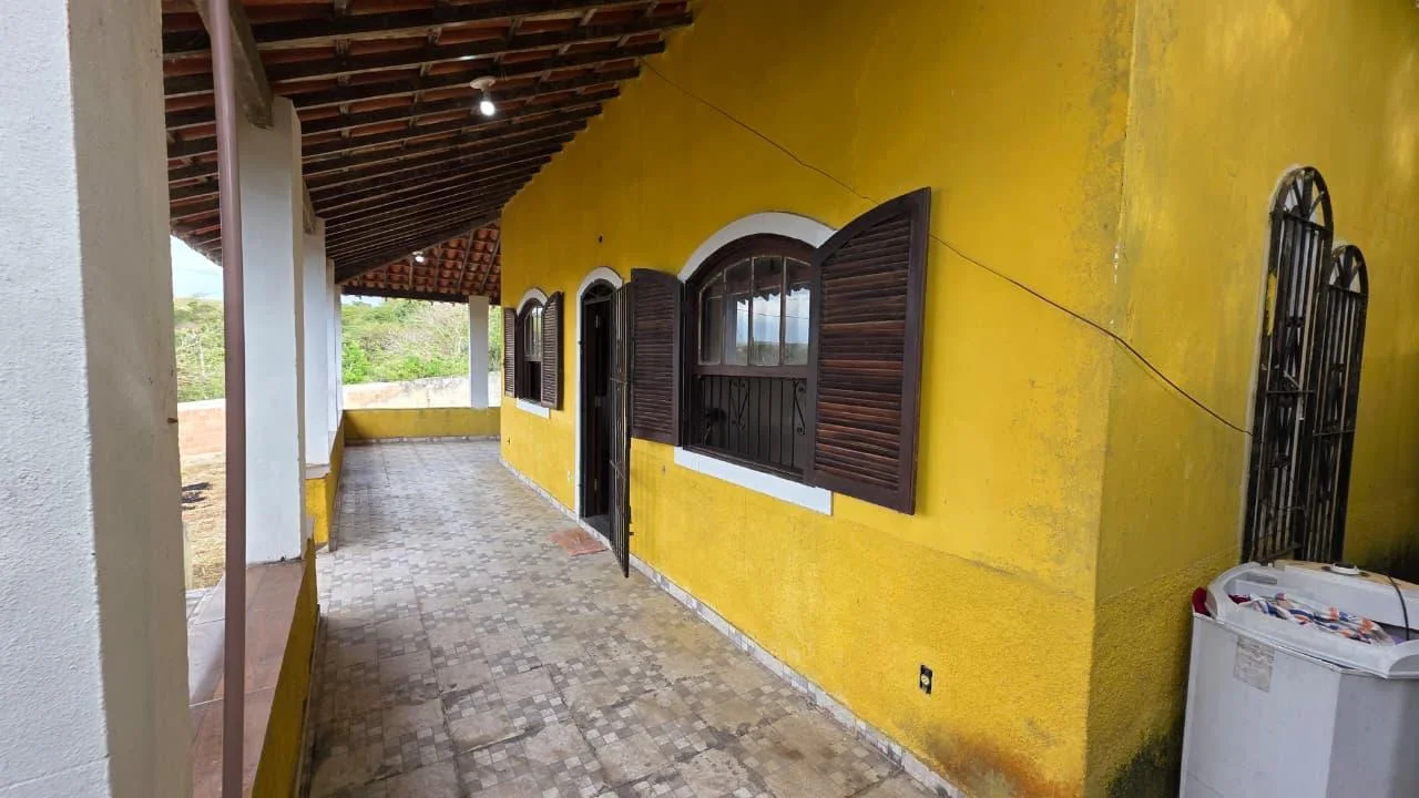 DOIS IMÓVEIS À VENDA EM IGUABA GRANDE
