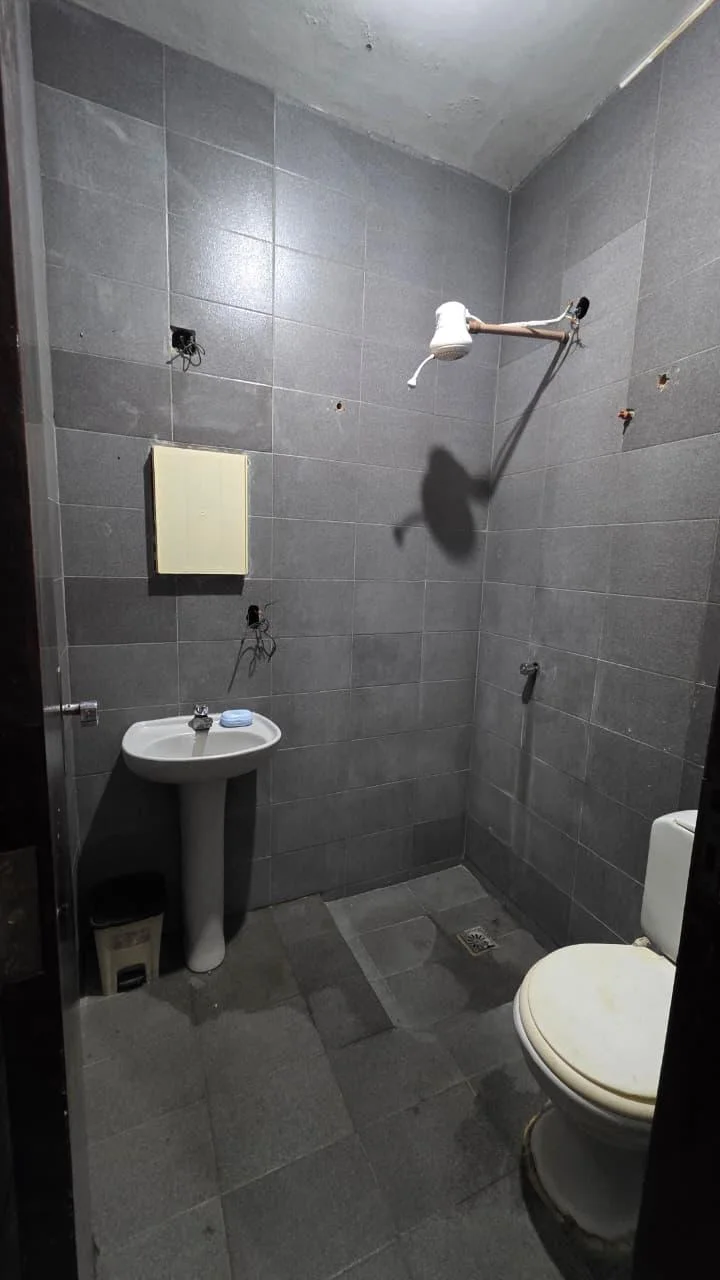 DOIS IMÓVEIS À VENDA EM IGUABA GRANDE