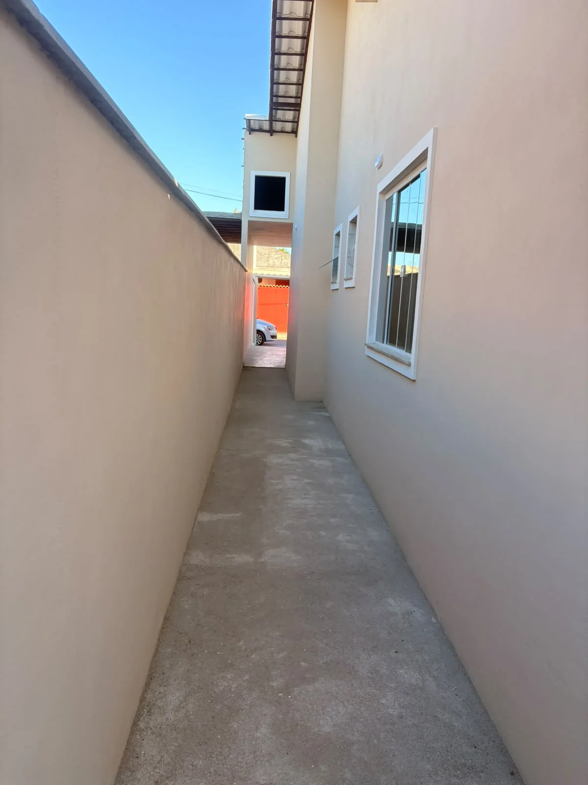 CASA COM 3 QUARTOS À VENDA NO CENTRO DA CIDADE - R$ 450.000