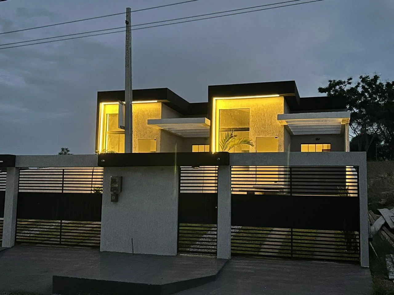 CASA À VENDA – NOVA IGUABA | R$ 300.000,00