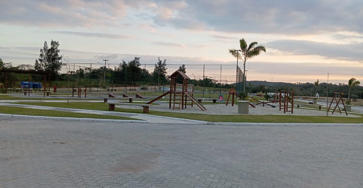 Lotes com RGI Laguna em Iguaba Grande