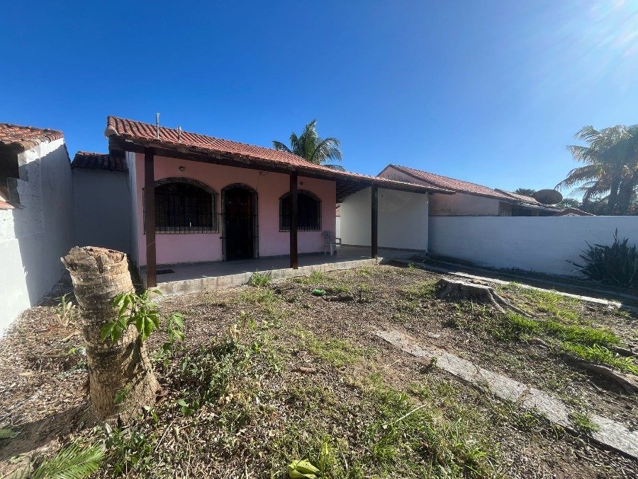 Imóvel para venda em Iguaba Grande, caracterizado por uma casa independente.