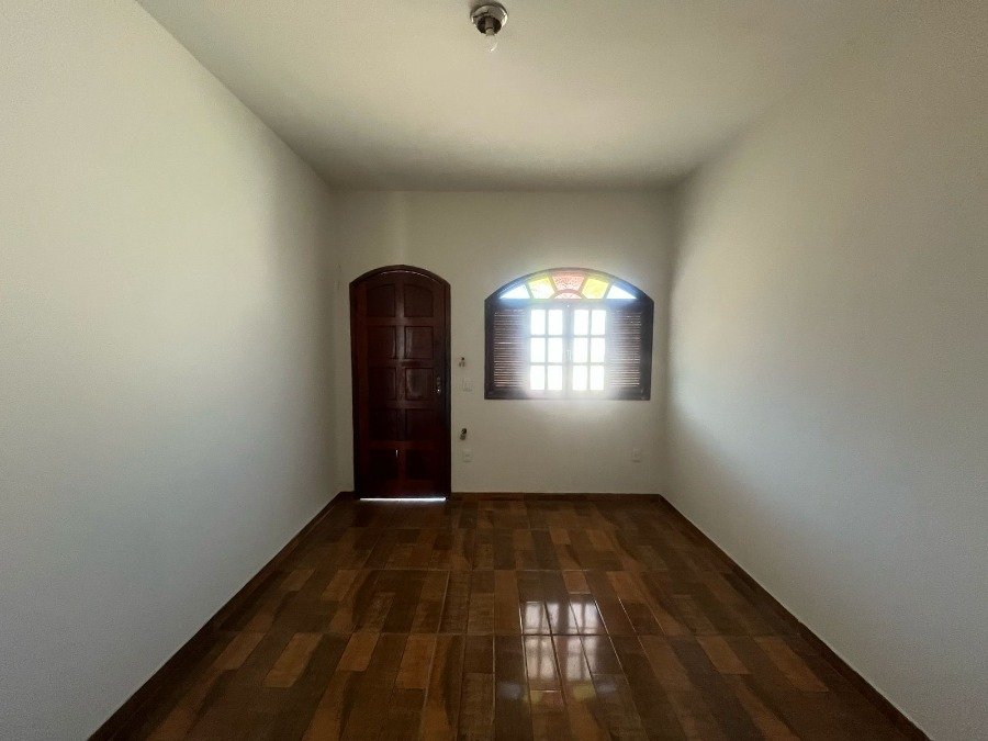 Imóvel para venda em Iguaba Grande, caracterizado por uma casa independente.