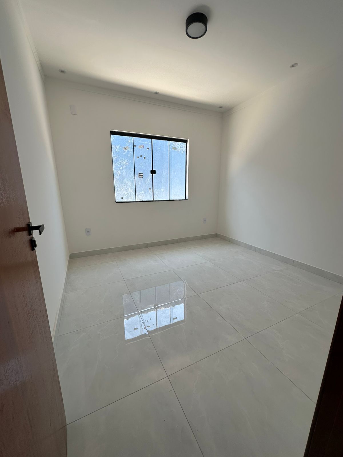 Casa com 2 quartos no centro da Cidade por R$ 360.000