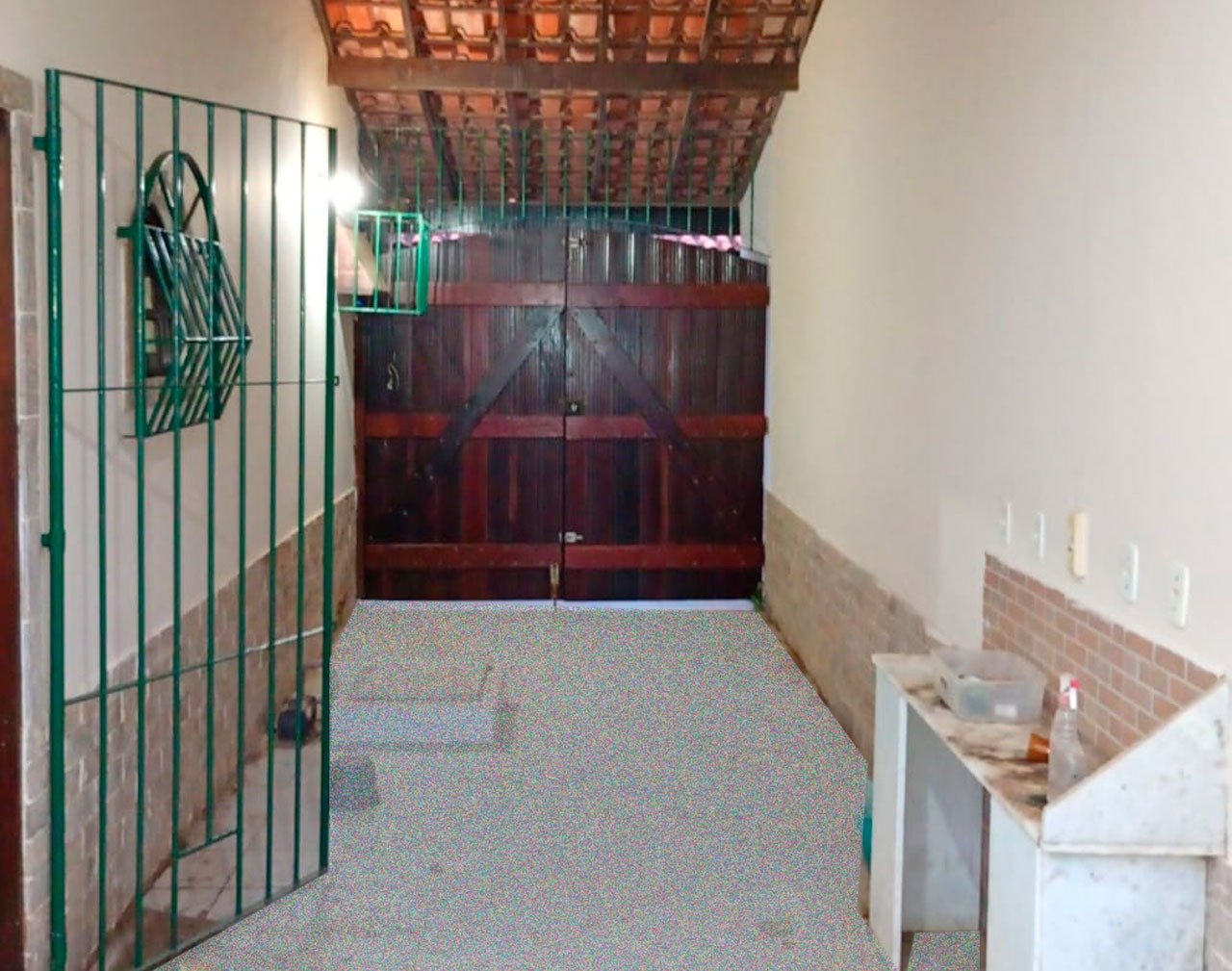 CASA EM CONDOMÍNIO PERTO DA PRAIA DOS UBÁS