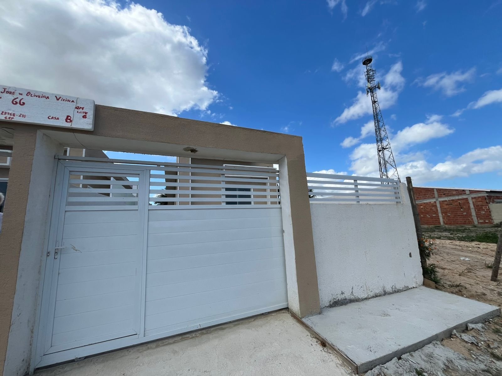 CASA EM CIDADE NOVA APENAS R$ 320.000