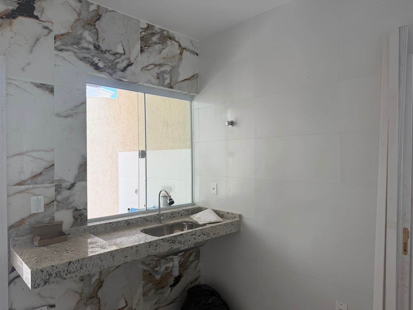 CASA NOVA NO CENTRO DA CIDADE POR APENAS R$ 380.000