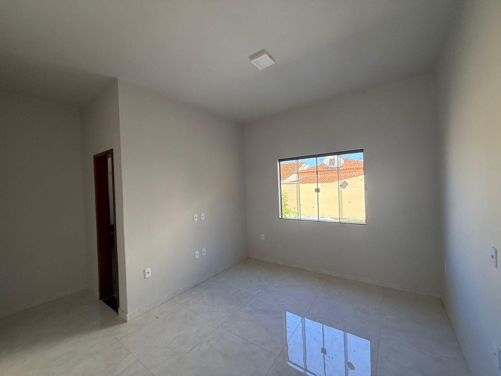 EXCELENTE CASA NO CENTRO DE IGUABA POR R$ 400.000