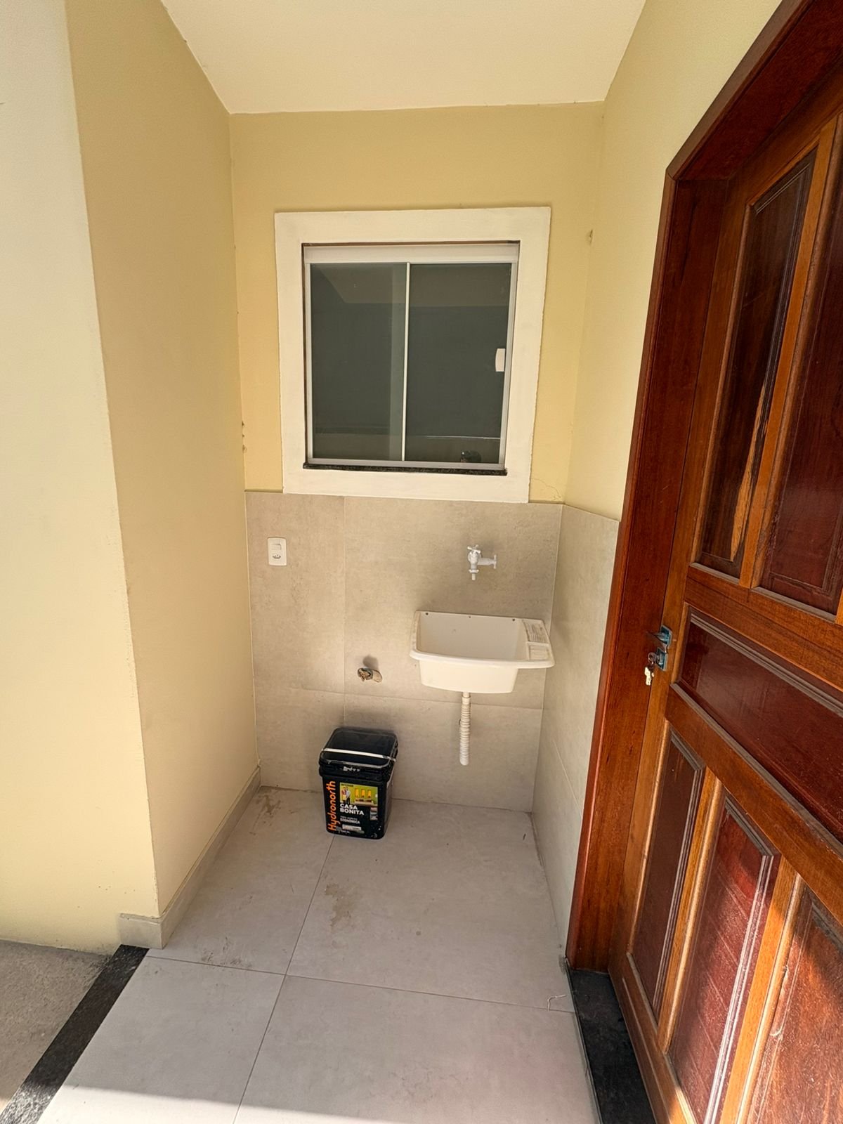 OPORTUNIDADE! CASA PRIMEIRA LOCAÇÃO Á 150m DA PRAIA DOS UBÁS