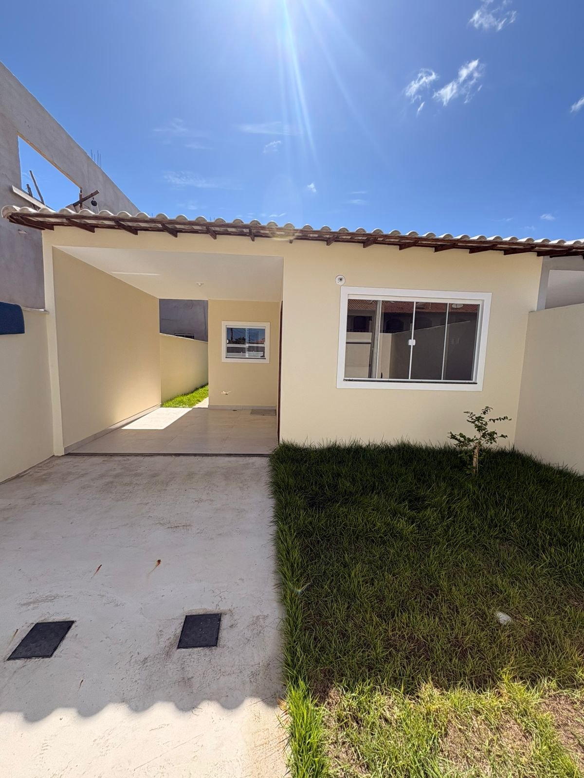 OPORTUNIDADE! CASA PRIMEIRA LOCAÇÃO Á 150m DA PRAIA DOS UBÁS