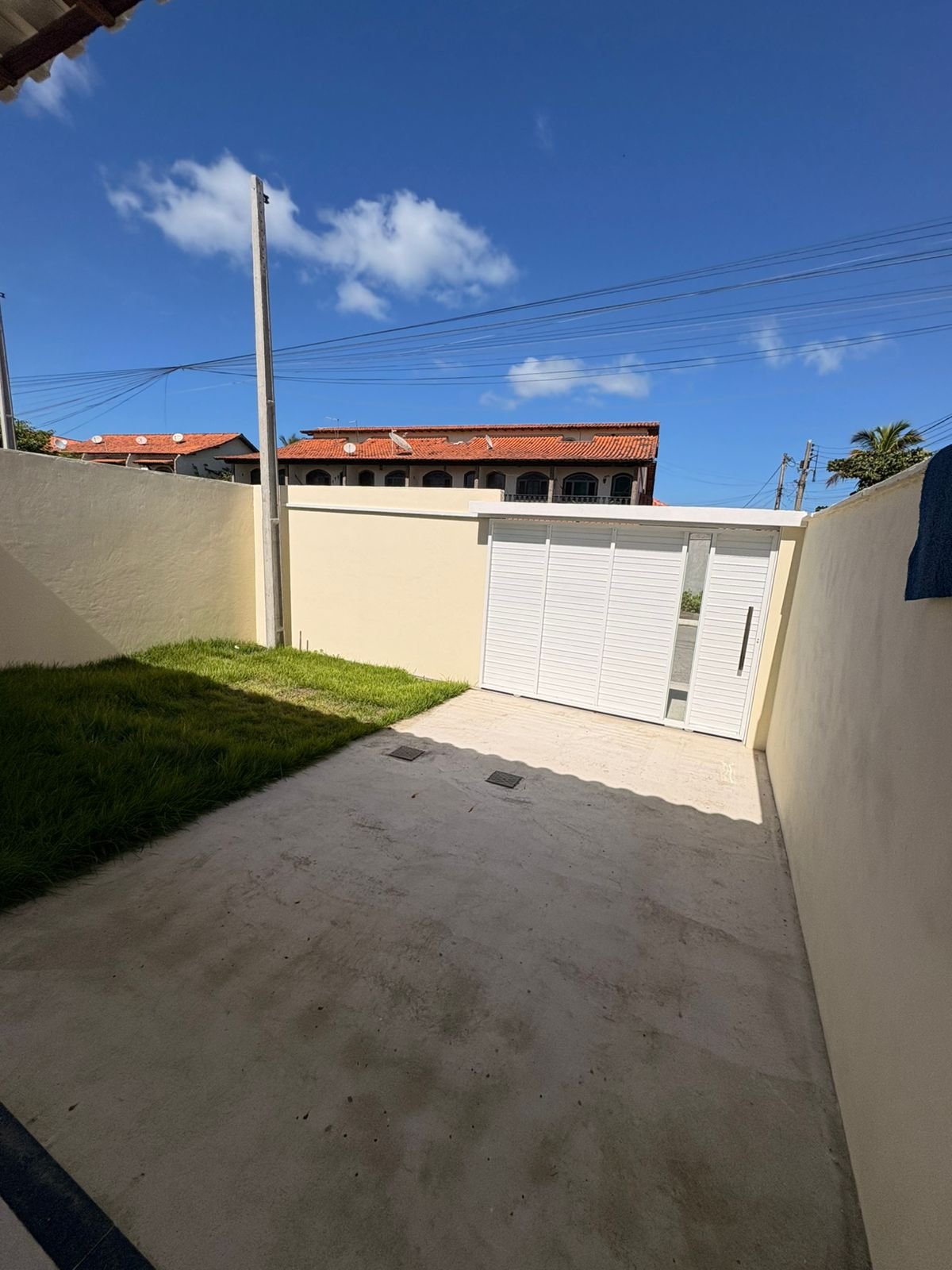 OPORTUNIDADE! CASA PRIMEIRA LOCAÇÃO Á 150m DA PRAIA DOS UBÁS