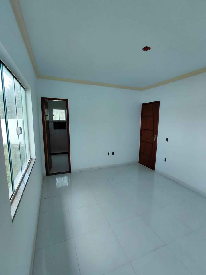 EXCELENTE CASA COM 3 QUARTOS POR APENAS R$ 320.000.00
