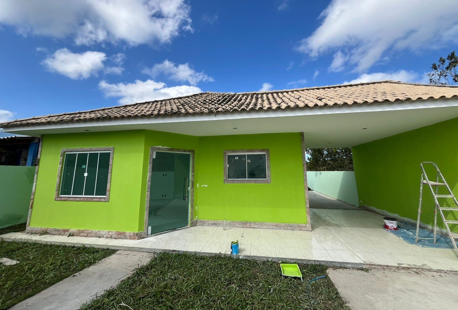 EXCELENTE CASA COM 3 QUARTOS POR APENAS R$ 320.000.00