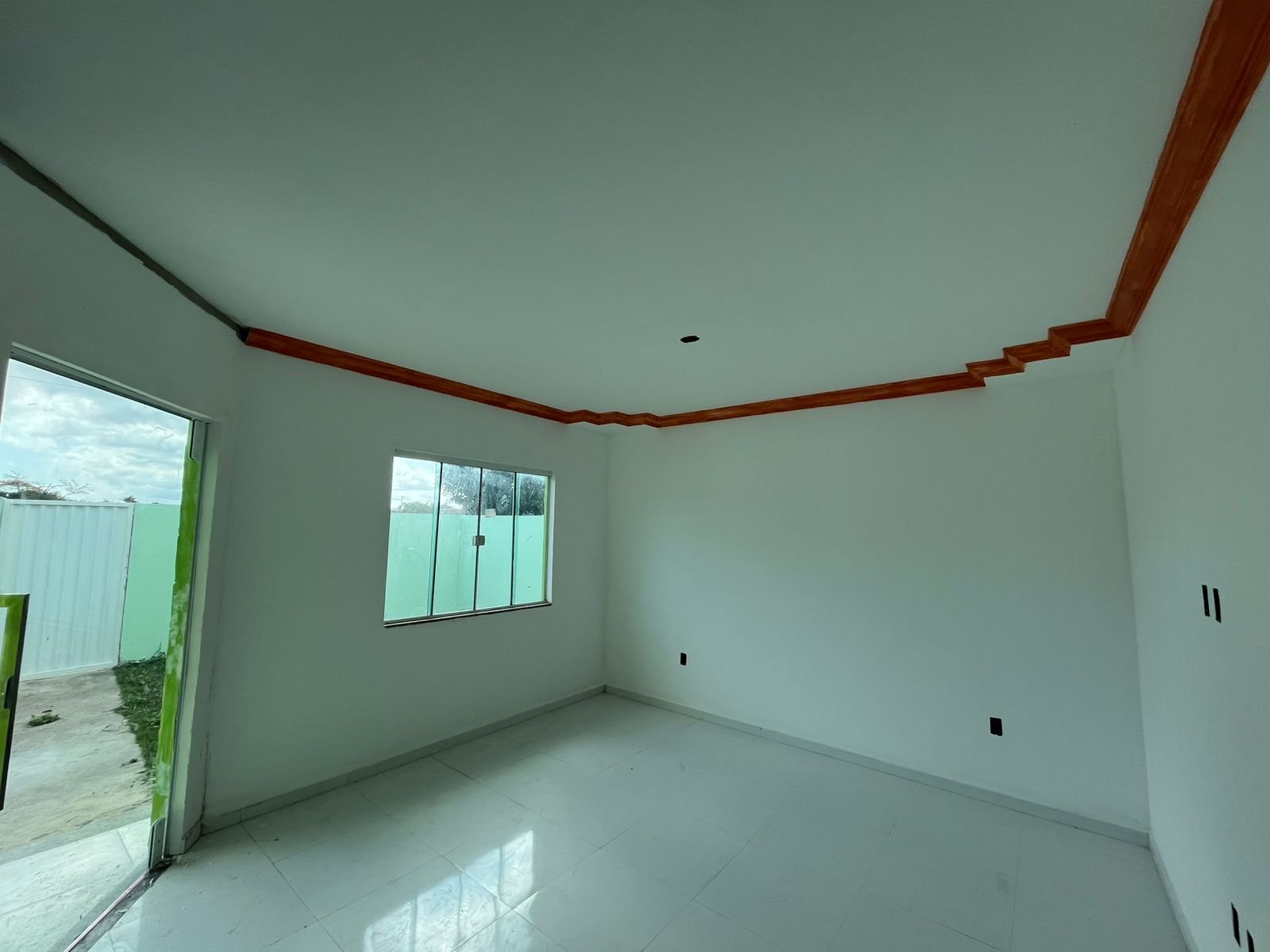 EXCELENTE CASA COM 3 QUARTOS POR APENAS R$ 320.000.00