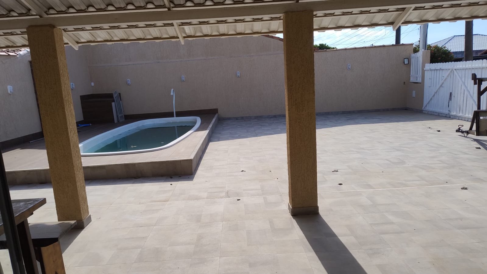 EXCELENTE CASA COM PISCINA NO CANELLAS CITY