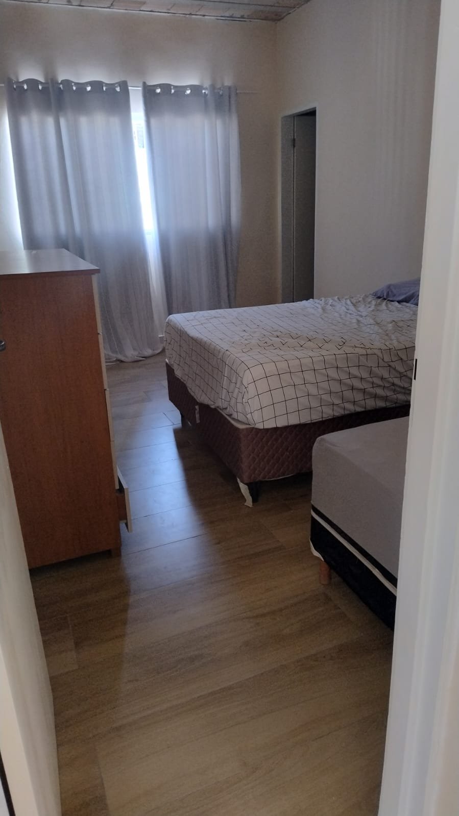EXCELENTE CASA COM PISCINA NO CANELLAS CITY