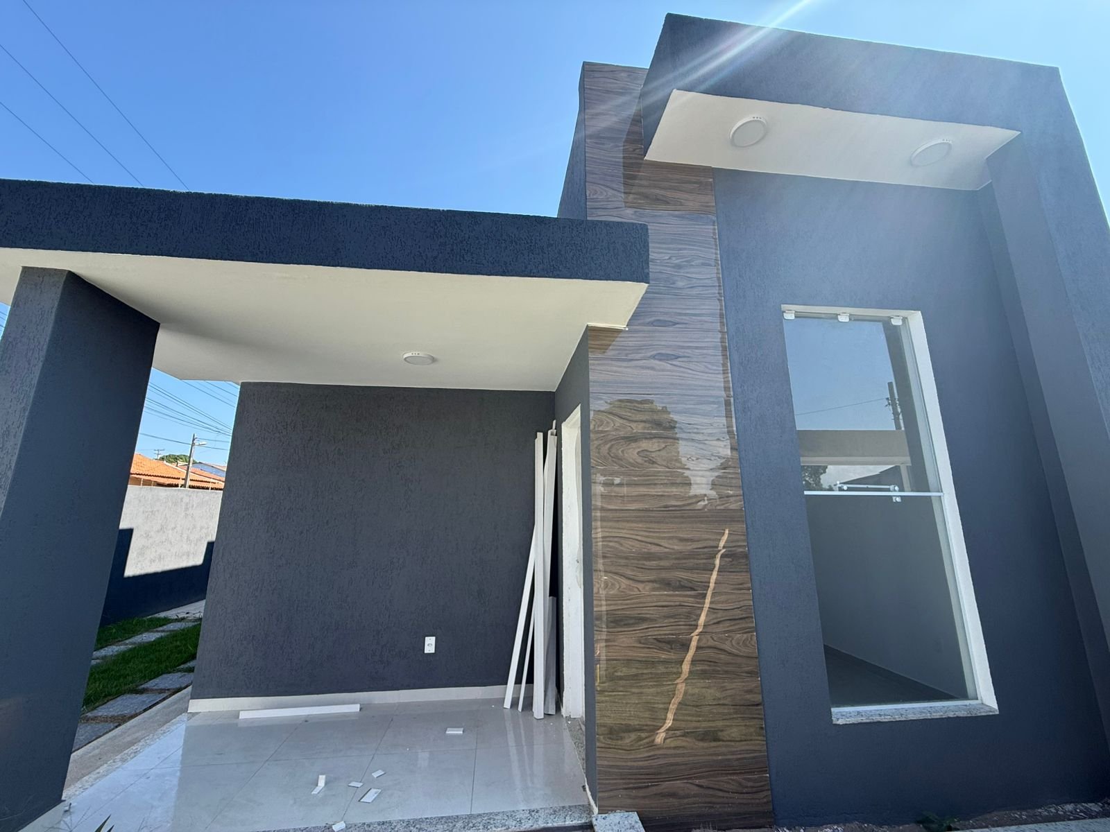 CASA Á VENDA NO CENTRO DA CIDADE - R$ 380.000