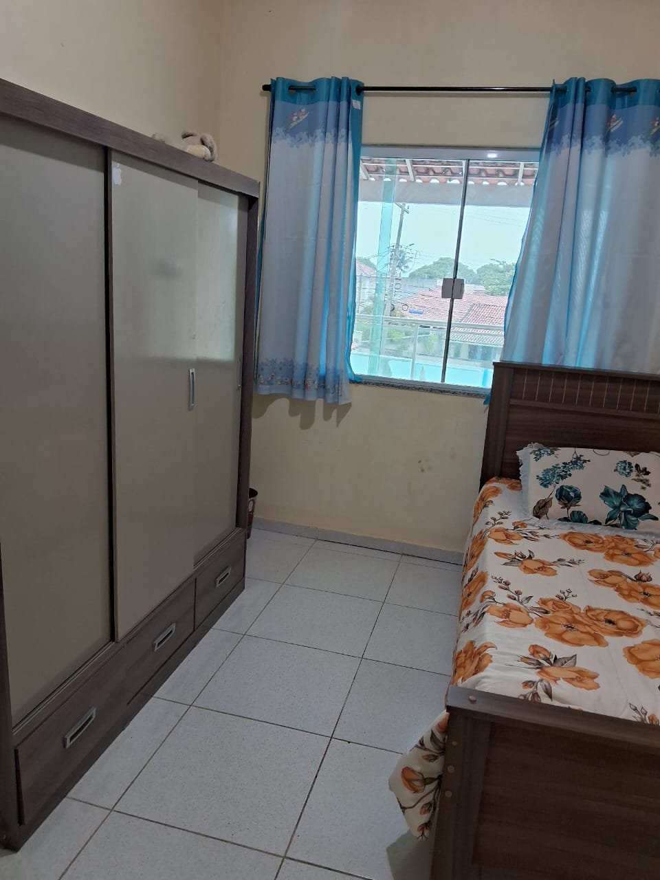 EXCELENTE CASA DUPLEX Á APENAS 300m da PRAIA