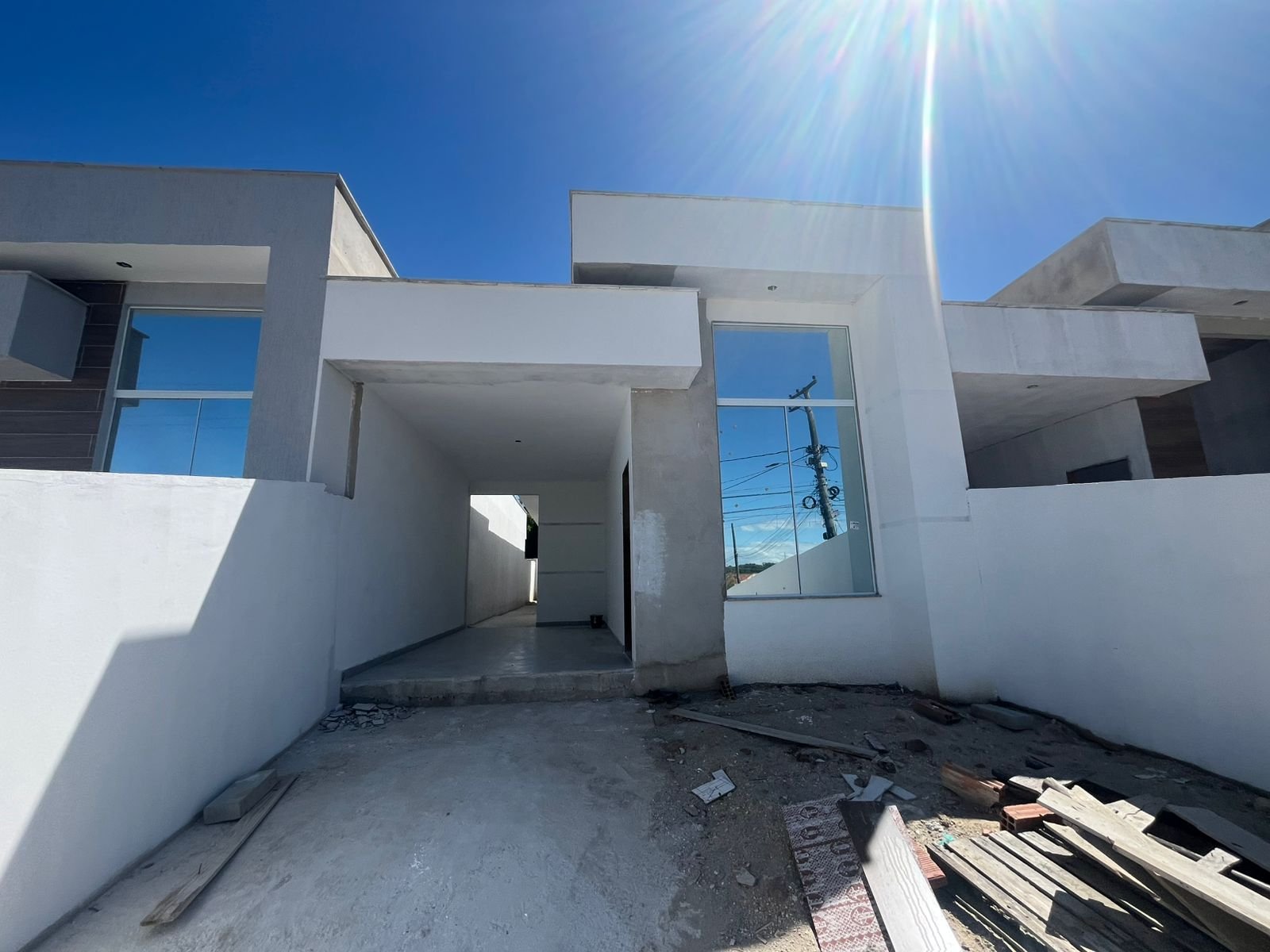 EXCELENTE CASA DE PRIMEIRA EM ÁREA CENTRAL - R$ 380.000