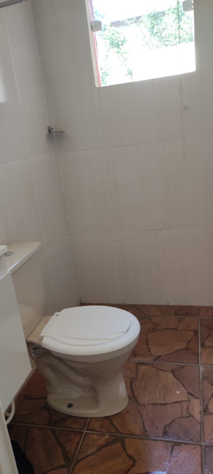 EXCELENTE IMÓVEL COM DUAS CASAS, PISCINA E ÁREA GOURMET