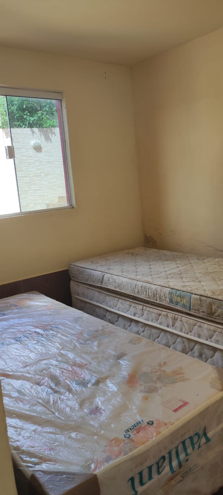 EXCELENTE IMÓVEL COM DUAS CASAS, PISCINA E ÁREA GOURMET
