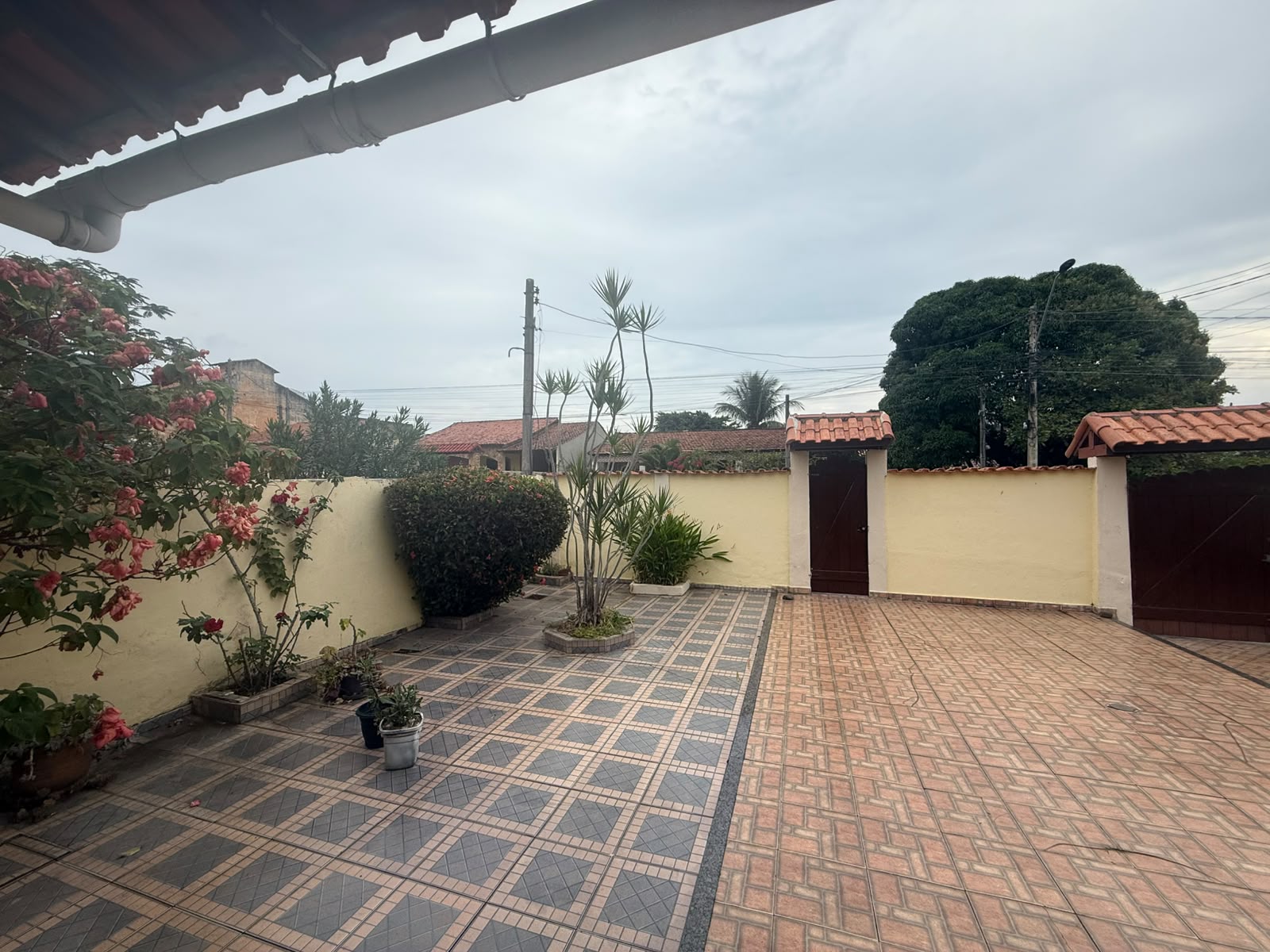 CASA COM 4 QUARTOS CANELLAS CITY POR R$ 400.000