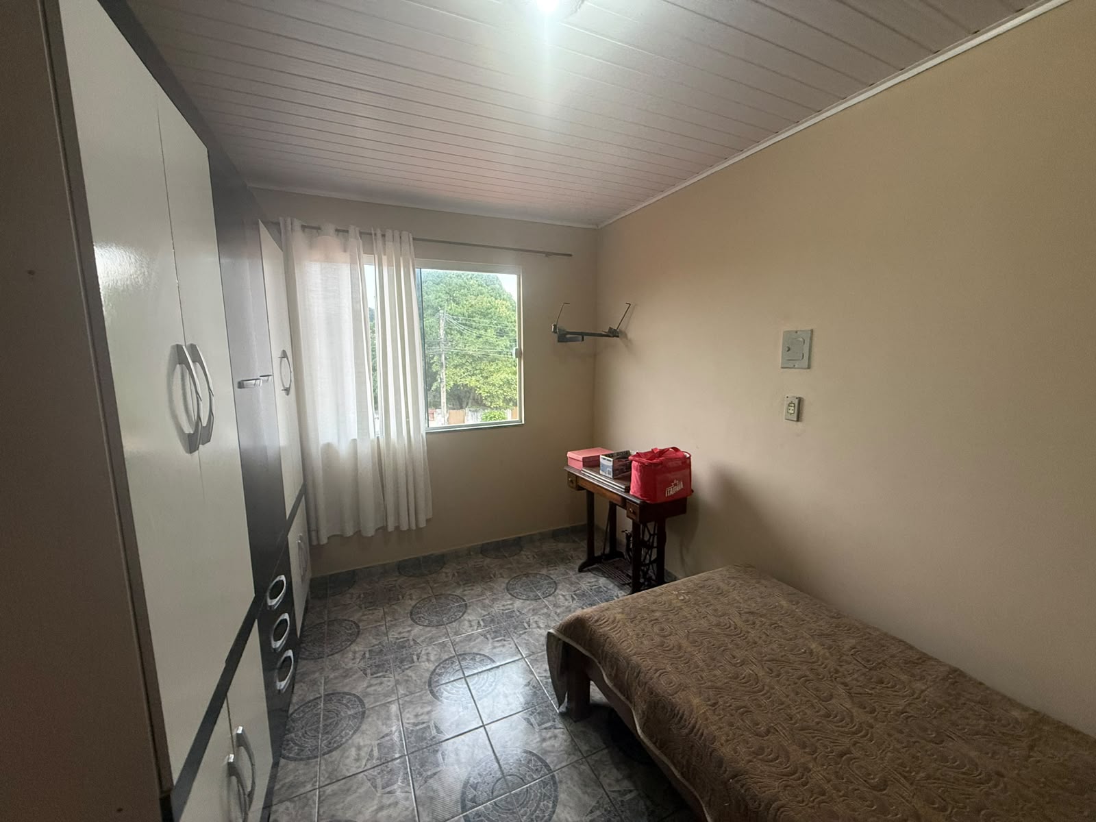 CASA COM 4 QUARTOS CANELLAS CITY POR R$ 400.000