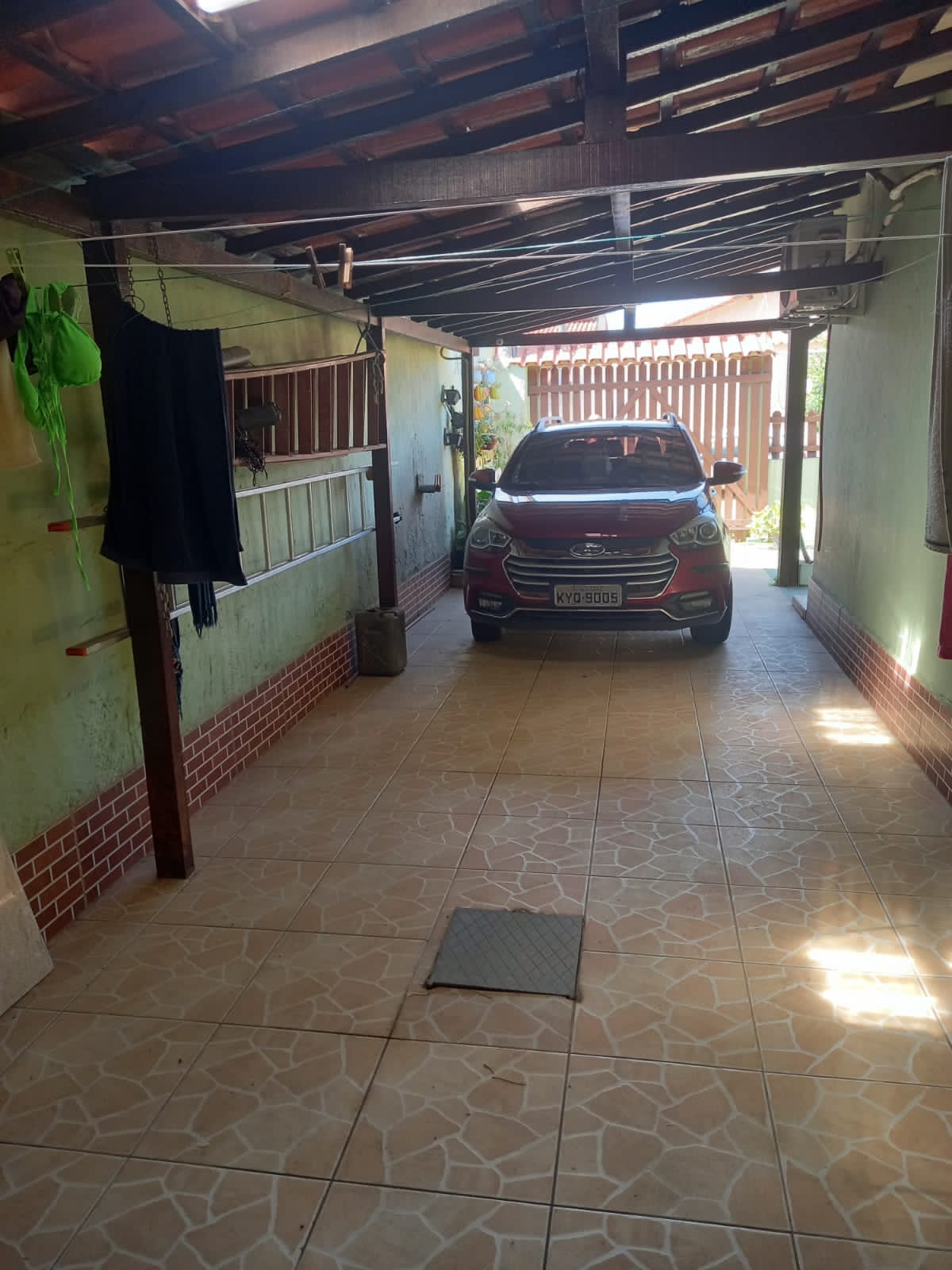 CASA À VENDA COM PISCINA NO PARQUE TAMARIZ