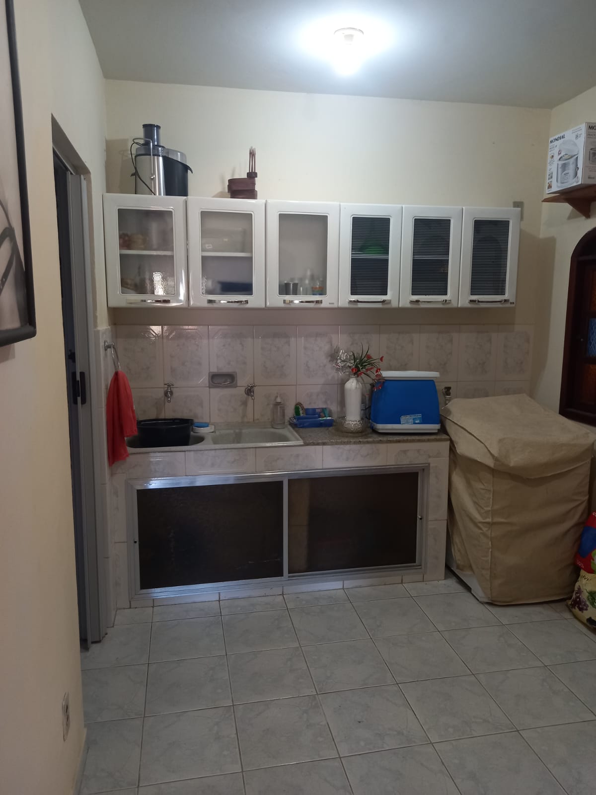 CASA À VENDA COM PISCINA NO PARQUE TAMARIZ