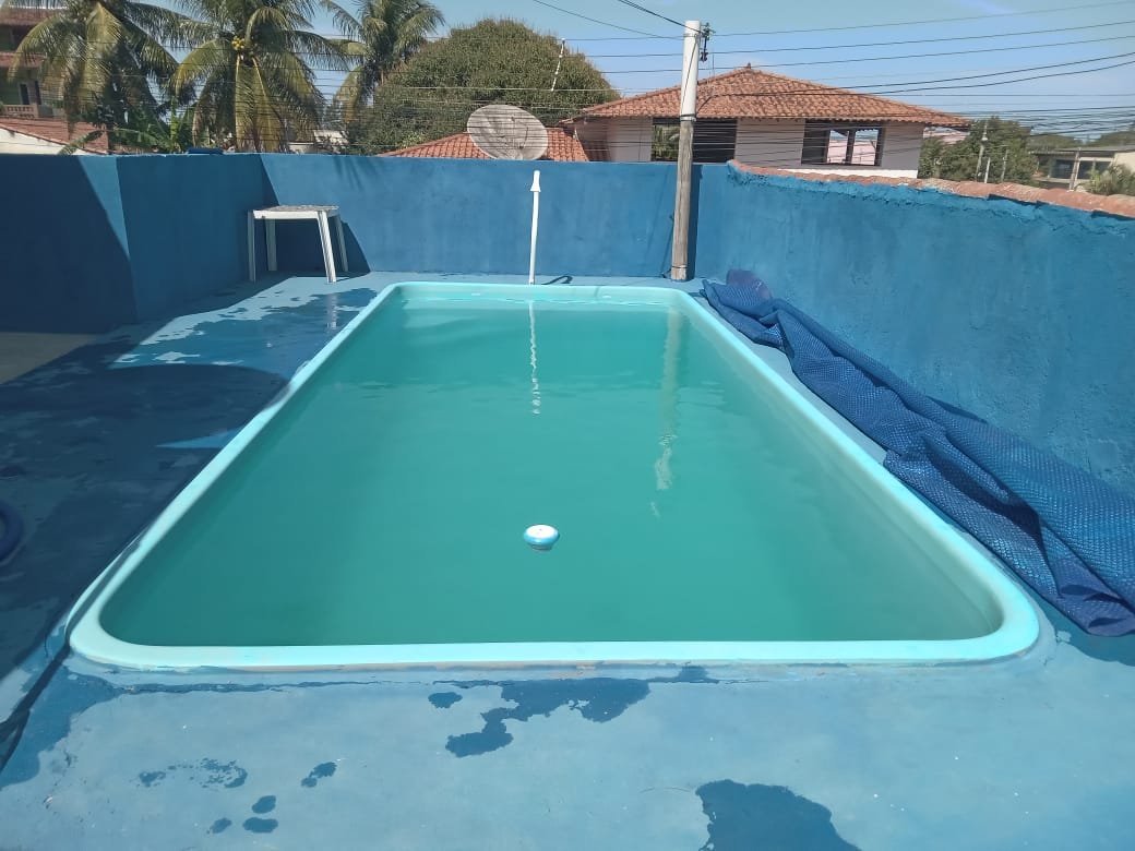 CASA COM PISCINA PRÓXIMO DA ILHA DOS DINOSSAUROS