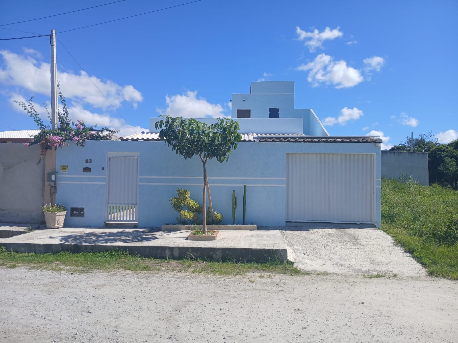 CASA COM 3 QUARTOS Á VENDA POR APENAS R$ 270.000 EM IGUABA GRANDE